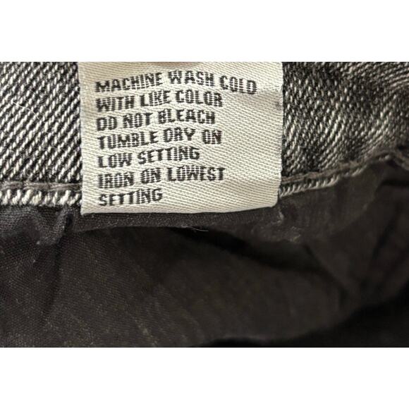 tractr Button Me Up High Rise Crop Grey Jeans Size 4/27 - Picture 5 of 6